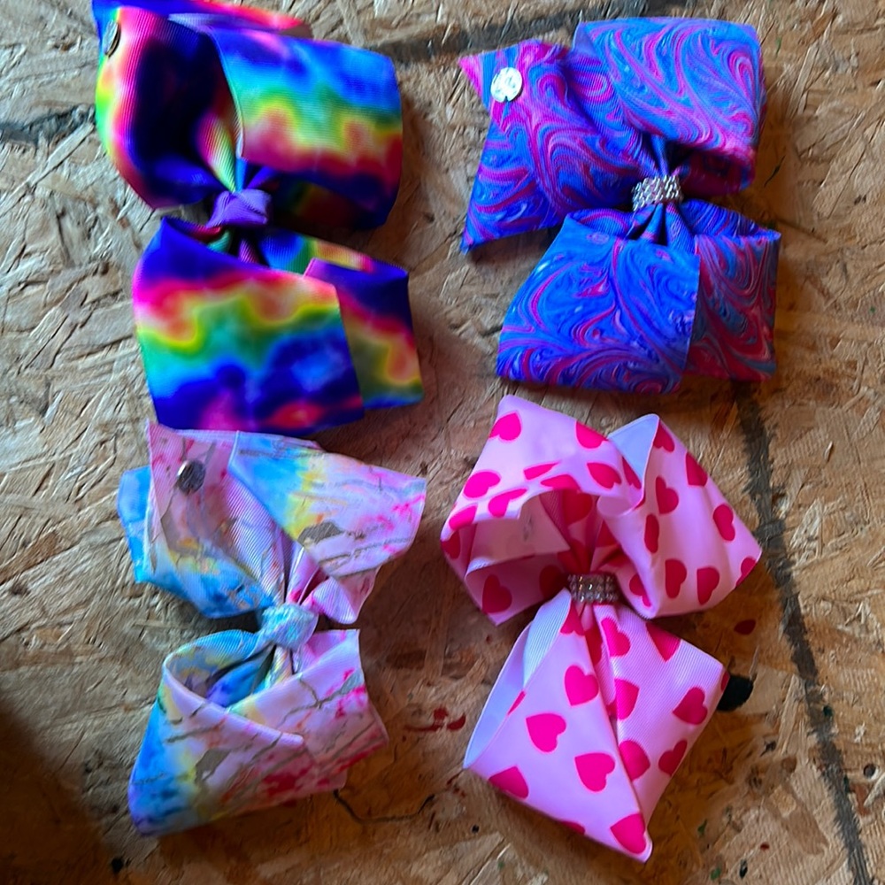 Jojo bows